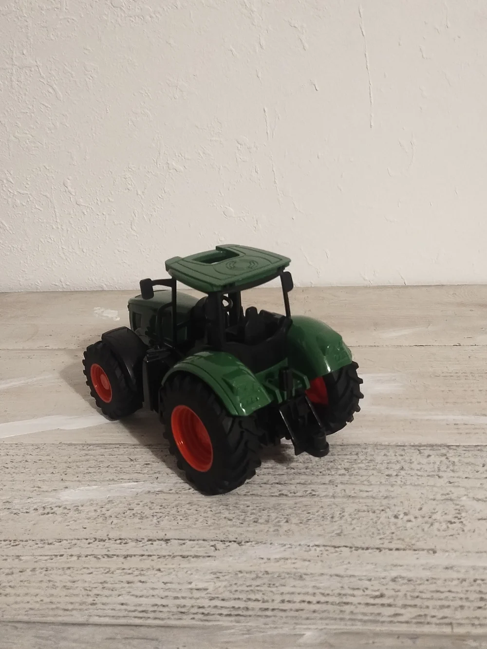 no brand tractor toy